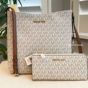 🎀NeW! Michael Kors Jet Set Crossbody Set